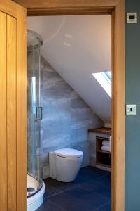 Stunning rural stay with idyllic views & great location
