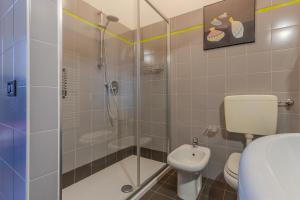 GuestHost - La casa Gialla central Apartment!