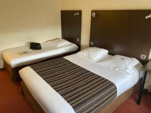 Hotels Adonis Lyon Est Hotel Artys : Chambre Triple