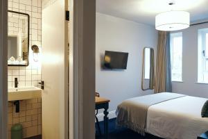 Standard Double Room room in The Brownswood