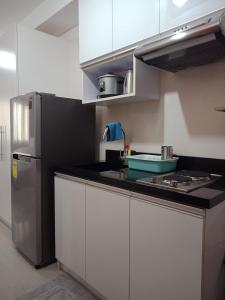 Cozy 1233 the persimmon studio near sm and ayala