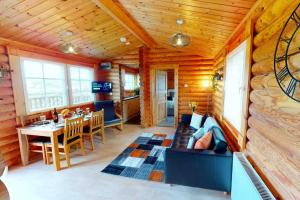 CROYDE RANCH CHALET 2 Bedrooms