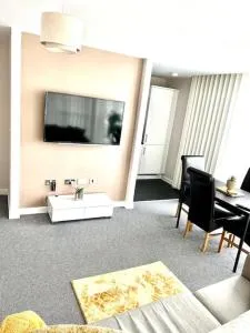 Luxurious Hub MK City Apartment - Great Linford