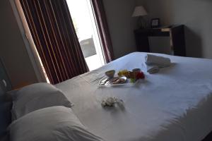 Hotels Adonis Sanary Grand Hotel des Bains : photos des chambres