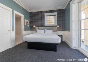 Standard King Room room in Prentiss House by Thatch