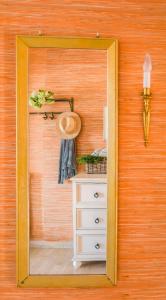 Ferienwohnung Les Oliviers über den Dächern von Nizza ruhig sonnig Meerblick Pool Tiefgarage Parkplatz