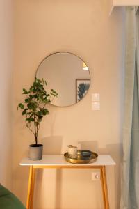 Marina Zeas apartment by the sea