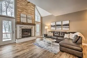 Lakefront Minocqua Getaway Dock, Game Room! - Hazelhurst