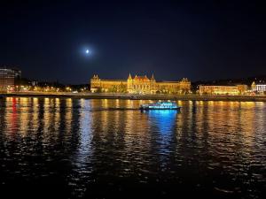 Budapest Full Panorama Residence