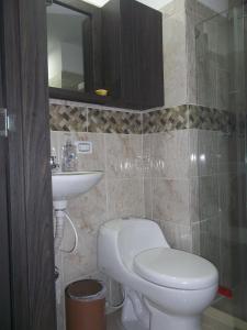 Apartaestudio en Pereira con vista al viaducto - Beatiful apartment with city view