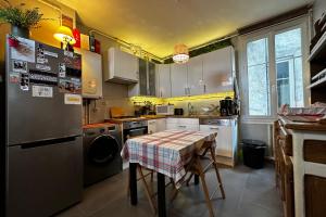 Appartements T3 with the charm of the old located in a residential area of Tours : photos des chambres