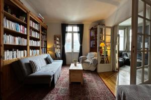 Appartements T3 with the charm of the old located in a residential area of Tours : photos des chambres