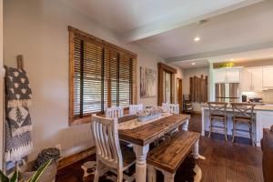 Reel Relaxing at Eagles Nest