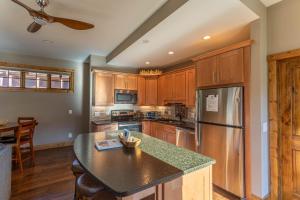 Moonlight View at Eagles Nest