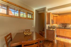 Moonlight View at Eagles Nest