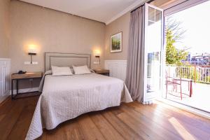 Double Room with Terrace room in Free Breakfast & City Center Hotel Alcazar Irun - Open 24 7 - PPWF