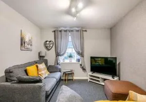 Townhouse Apartments 4 Bedroom High St Montrose - Hillside