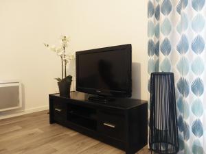 Appartement neuf 2-4 pers, terrasse et jardin, à 400m de la plage du Rohaliguen - FR-1-639-35