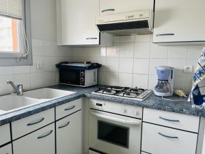 Appartement T2 face à la plage, 4 couchages, avec balcon – Les Sables-dOlonne - FR-1-197-534