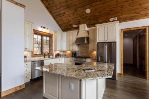 Clouds Rest at Eagles Nest