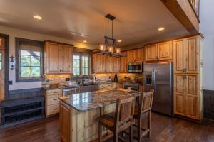 Mountain View Lodge at Eagles Nest