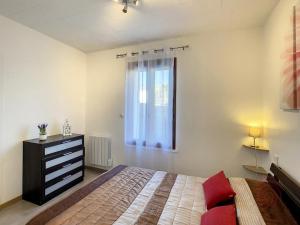 Appartements Appartement Lamalou-les-Bains, 2 pieces, 2 personnes - FR-1-451-149 : photos des chambres