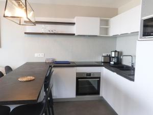 Appartement LUXE 2 Ch, Balcon, Plage, Piscine, Parking - FR-1-194-230