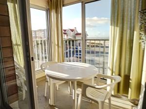 Appartements Appartement Soulac-sur-Mer, 3 pieces, 4 personnes - FR-1-648-2 : photos des chambres