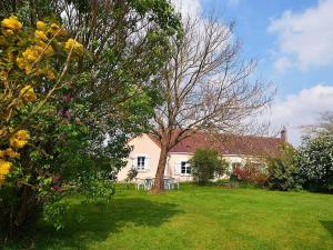 Gîte Saint-Calez-en-Saosnois, 4 pièces, 8 personnes - FR-1-410-135