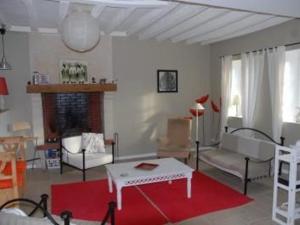 Maisons de vacances Gite Pontvallain, 5 pieces, 8 personnes - FR-1-410-172 : photos des chambres