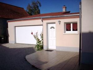 Maisons de vacances Gite Clery-Saint-Andre, 5 pieces, 6 personnes - FR-1-590-12 : photos des chambres