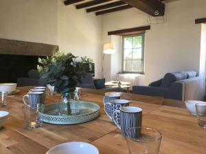 Gîte de Charme 18ème Siècle avec Piscine et WiFi - Jusquà 10 Pers. - FR-1-426-406