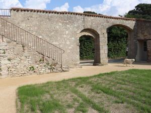 Gîte de Charme 18ème Siècle avec Piscine et WiFi - Jusquà 10 Pers. - FR-1-426-406