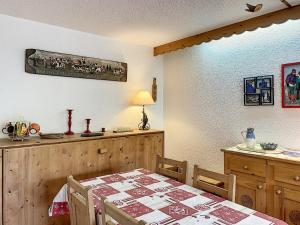 Joli 2 pièces + studio au centre de Combloux - FR-1-560-74