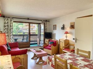 Joli 2 pièces + studio au centre de Combloux - FR-1-560-74