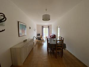 Appartement T3 Centre-ville La Roche-Posay, Balcon, Wi-Fi, Proximité Thermes et Commerces - FR-1-541-76