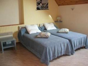 Gîte spacieux avec billard, cheminée & terrasse, près de la forêt de Bercé, Wi-Fi & activités nature - FR-1-410-337