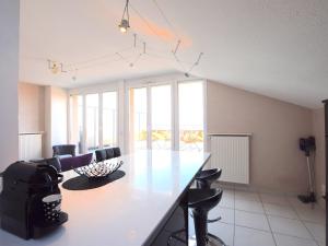 Appartements Appartement Evian-les-Bains, 2 pieces, 4 personnes - FR-1-498-69 : photos des chambres