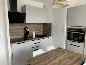 Appartement T2 Centre Ville avec Parking - Fort-Mahon-Plage - FR-1-482-94