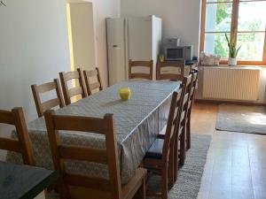 Maisons de vacances Gite Sarce, 6 pieces, 10 personnes - FR-1-410-363 : photos des chambres