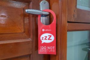 RedDoorz Syariah near Solo Paragon Mall 2