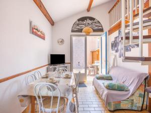 Maison T2 Mezzanine à 350m des Plages avec Terrasse et Parking à Biscarrosse - FR-1-521-182