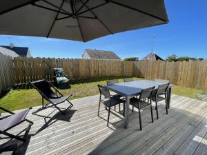 Maisons de vacances Maison Saint-Pair-sur-Mer, 4 pieces, 10 personnes - FR-1-361-372 : photos des chambres