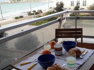 Studio face mer avec garage et proche centre ville, plage, commerces - FR-1-197-486