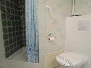 Studio face mer avec garage et proche centre ville, plage, commerces - FR-1-197-486