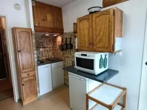 Appartement cosy 6 pers, proche pistes, balcon, casier à skis, parking gratuit - FR-1-602-25 - 阿雷特