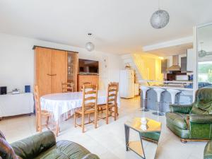 Maison T5 à Biscarrosse avec 4 chambres, clim, WIFI, terrasse, proche activités et plages - FR-1-521-156