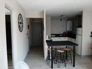 Appartements Appartement Saint-Jean-de-Luz, 2 pieces, 4 personnes - FR-1-239-586 : photos des chambres