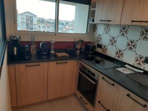 Appartements Appartement T3 renove a 10 min du centre-ville avec balcon, garage et WIFI a Saint-Jean-de-Luz - FR-1-239-584 : photos des chambres