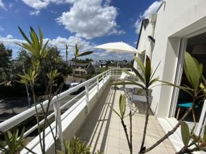 Larmor-Plage : Appartement T3 avec Terrasse et Garage - FR-1-349-155